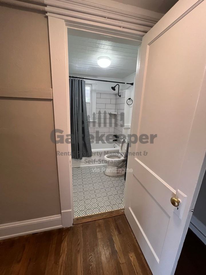 1802 Temple Ave #3-3 - Photo 7 of 11