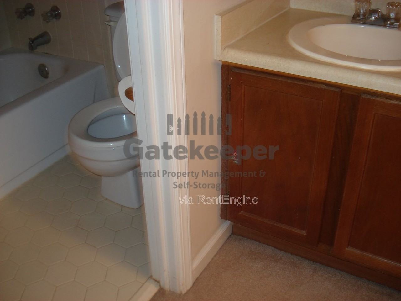 101 Autumn Leaf - Photo 6 of 8