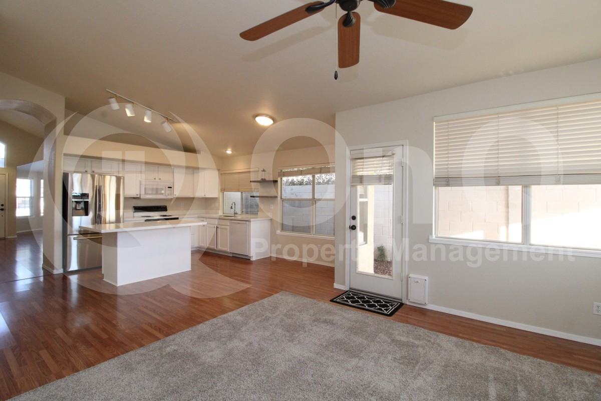 1221 W Jeanine Dr - Photo 6 of 22