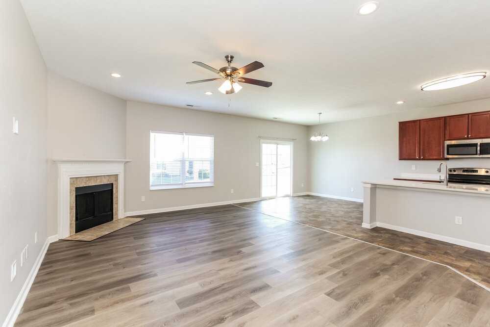 8267 Templederry Dr - Photo 4 of 16