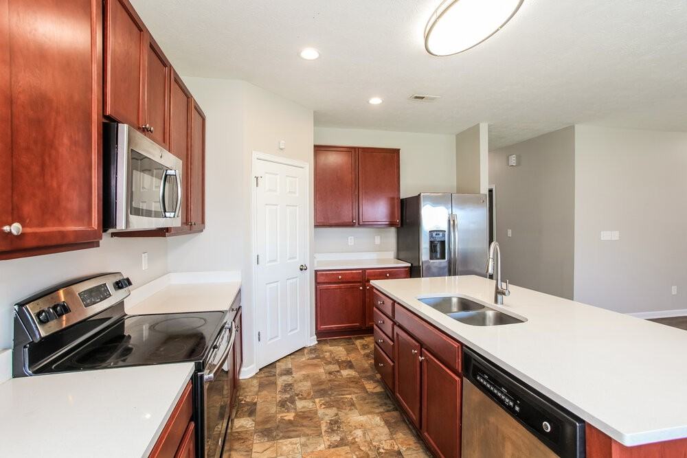 8267 Templederry Dr - Photo 6 of 16