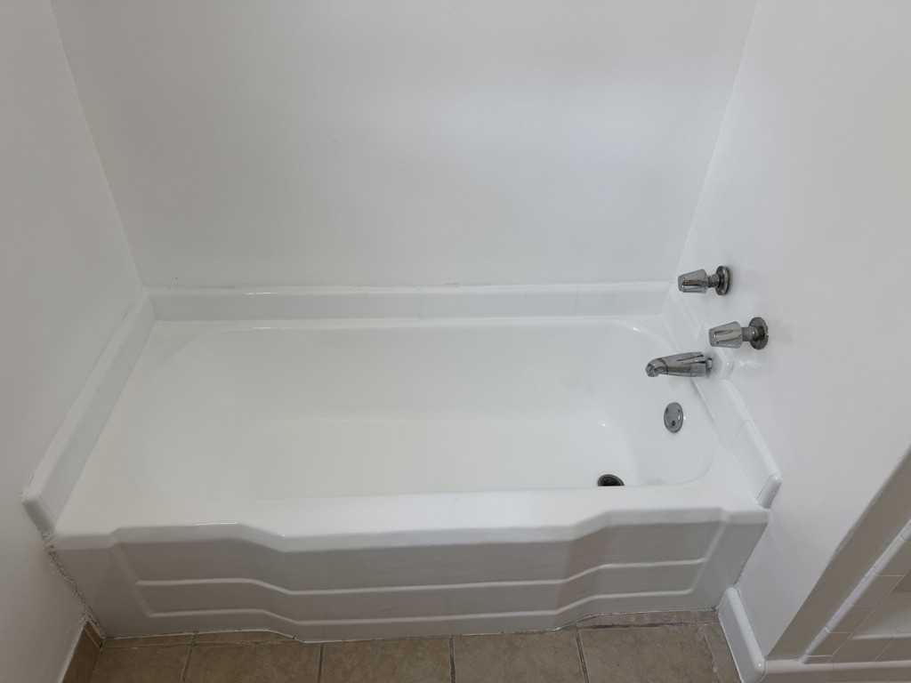 1310 W 89th St #1310 - Photo 4 of 16