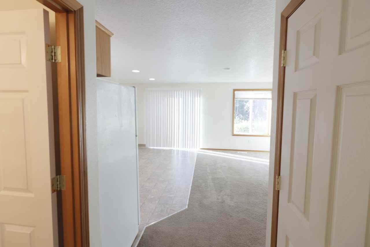 2143 Dorsey Dr - Photo 3 of 41