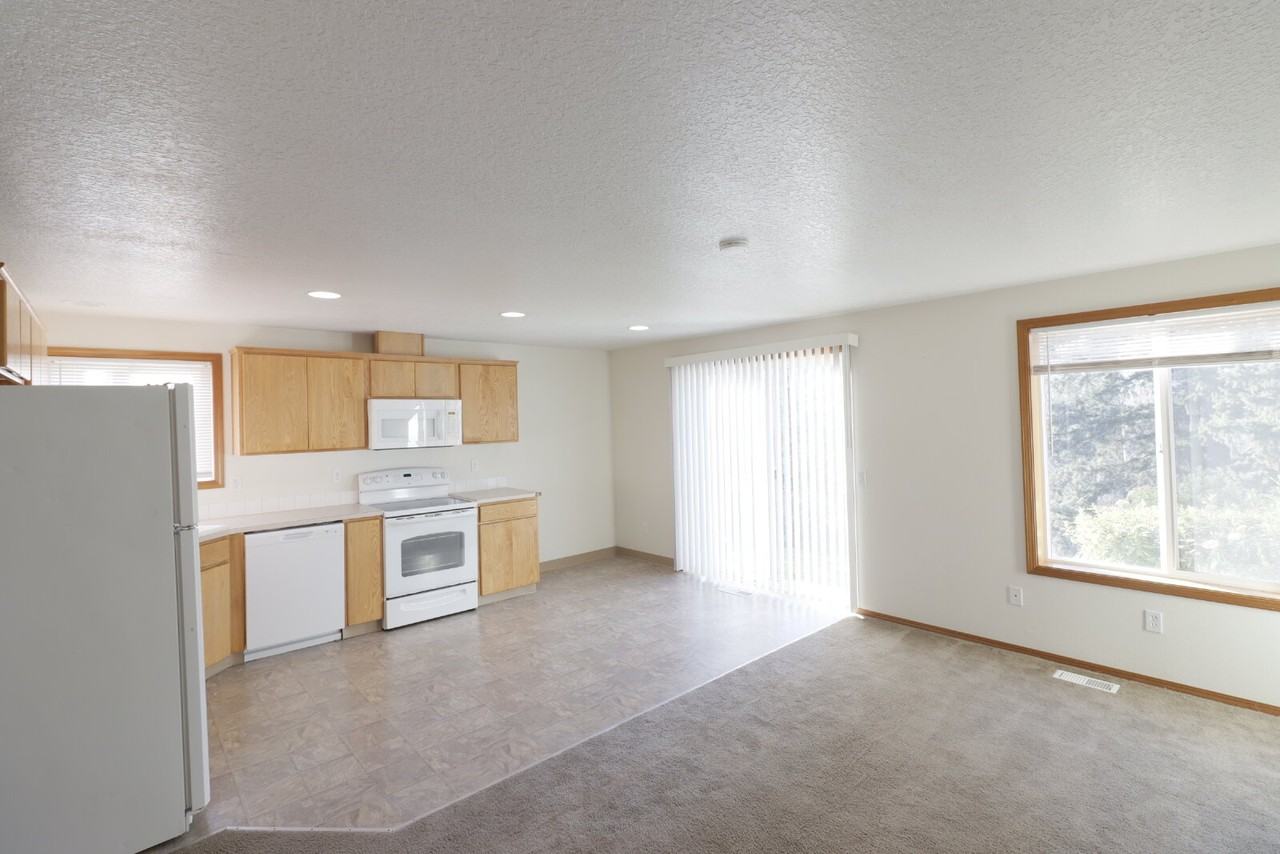 2143 Dorsey Dr - Photo 5 of 41