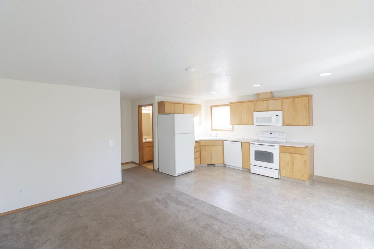 2143 Dorsey Dr - Photo 6 of 41