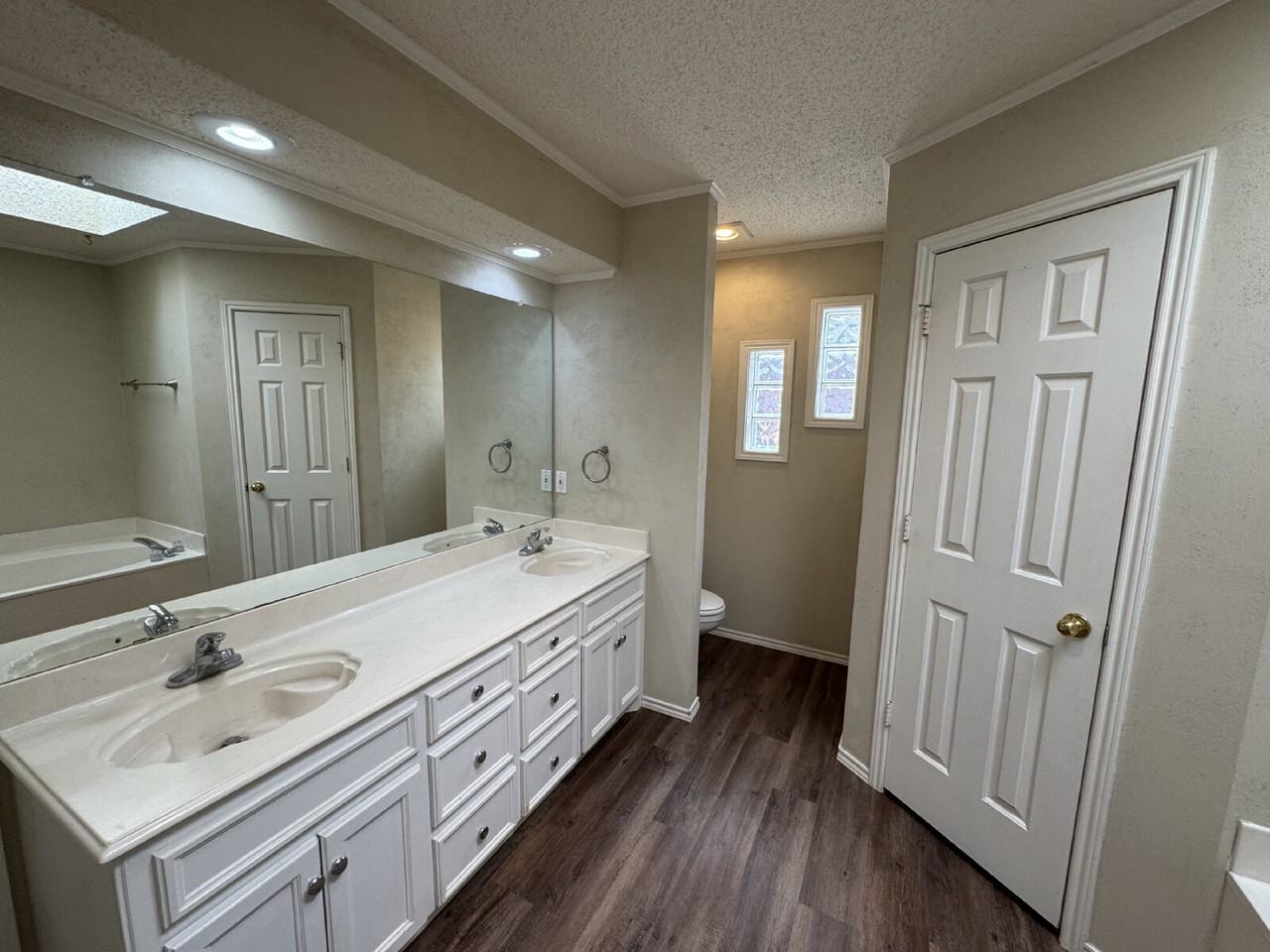 6604 Brentwood Ave - Photo 6 of 10