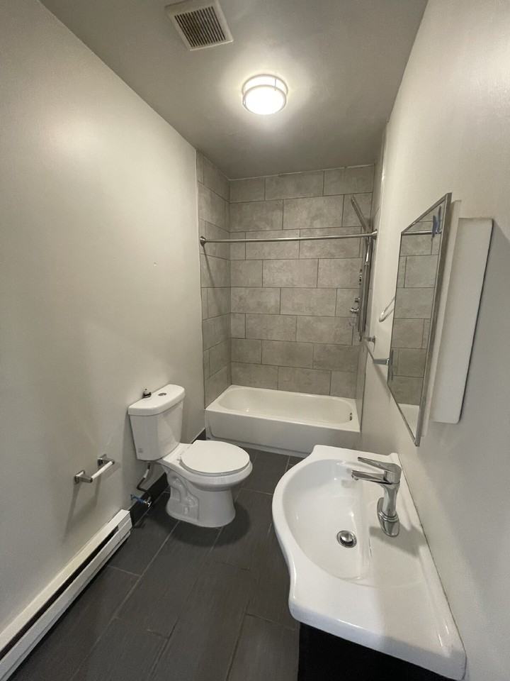 642 Indiana Ave - Photo 6 of 8