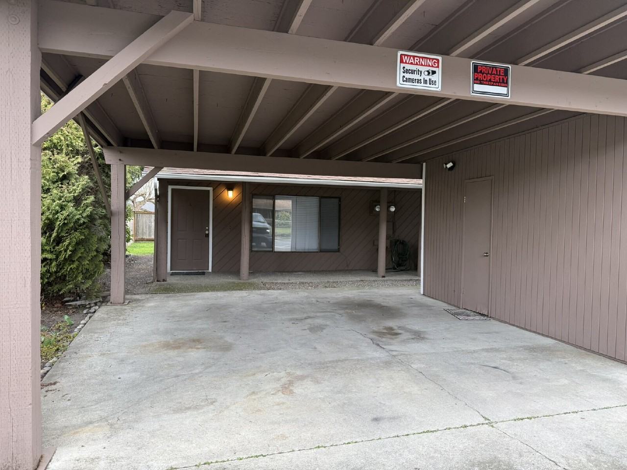 1145 22nd St Ne - Photo 2 of 16