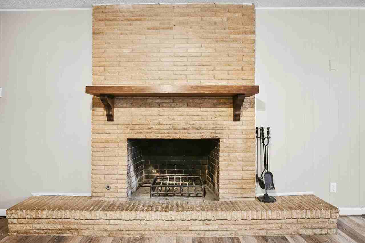 4309 42nd St - Photo 6 of 40