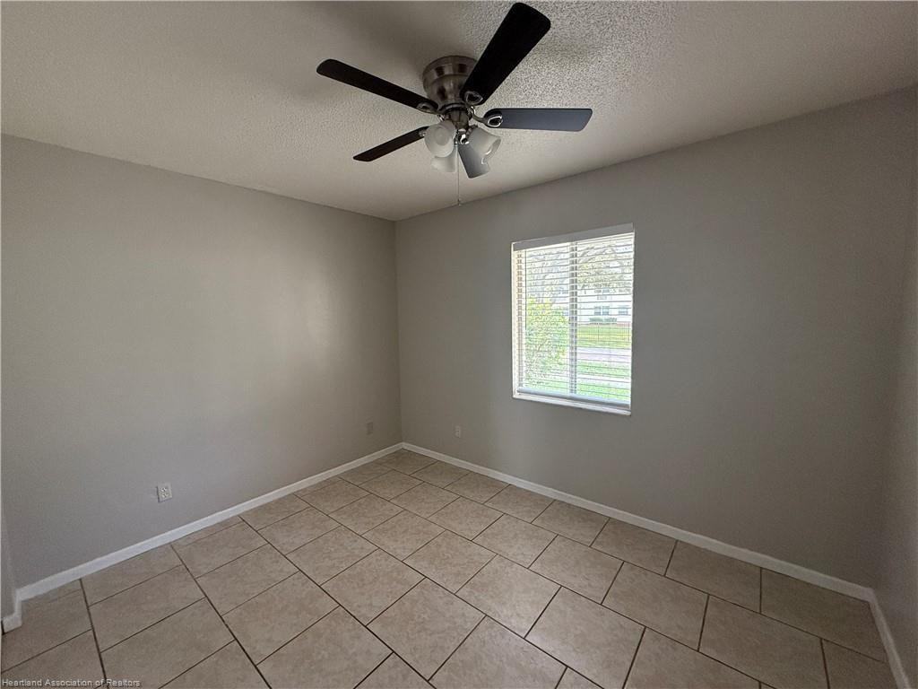 3018 Spinks Rd - Photo 6 of 8