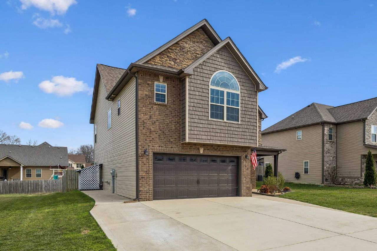 275 Crusaw Dr - Photo 2 of 48