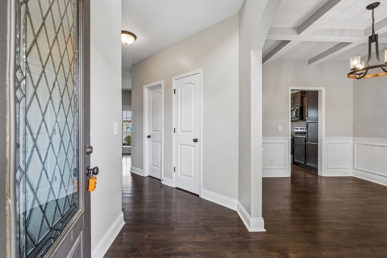 275 Crusaw Dr - Photo 5 of 48