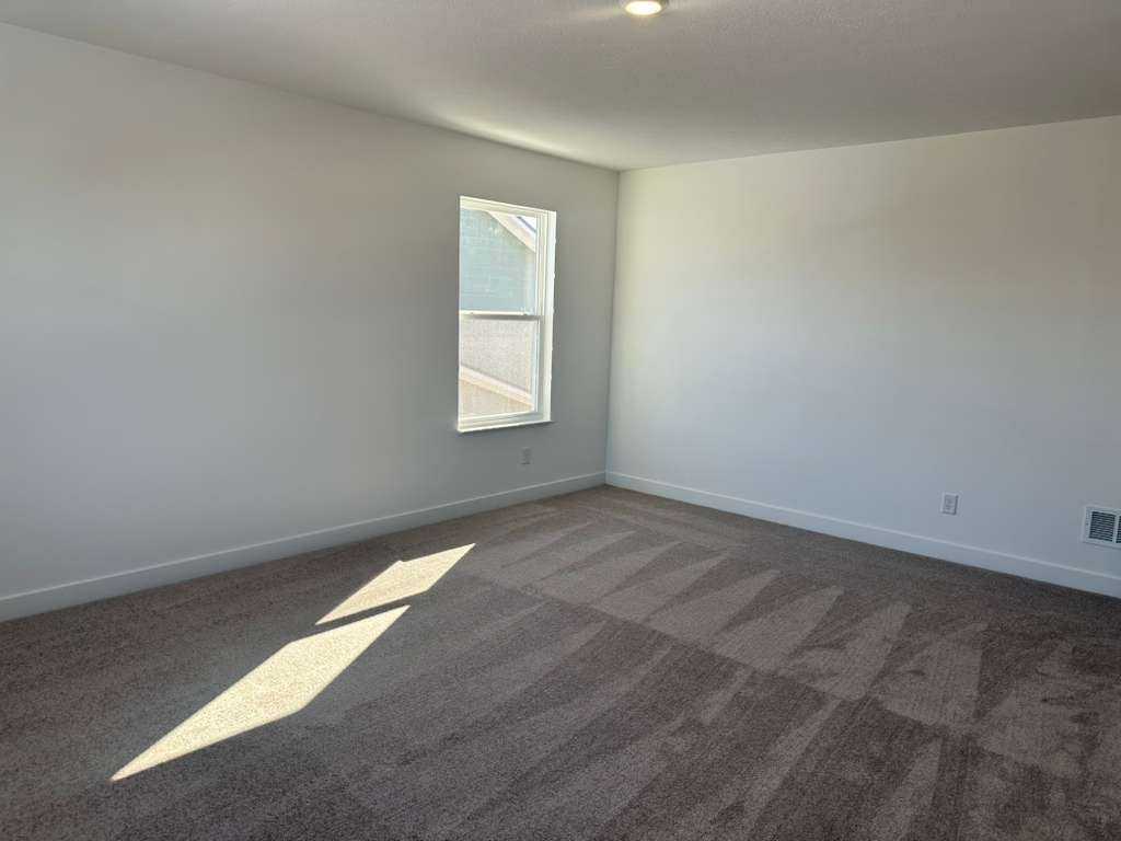 2762 Hardin Pl - Photo 7 of 15