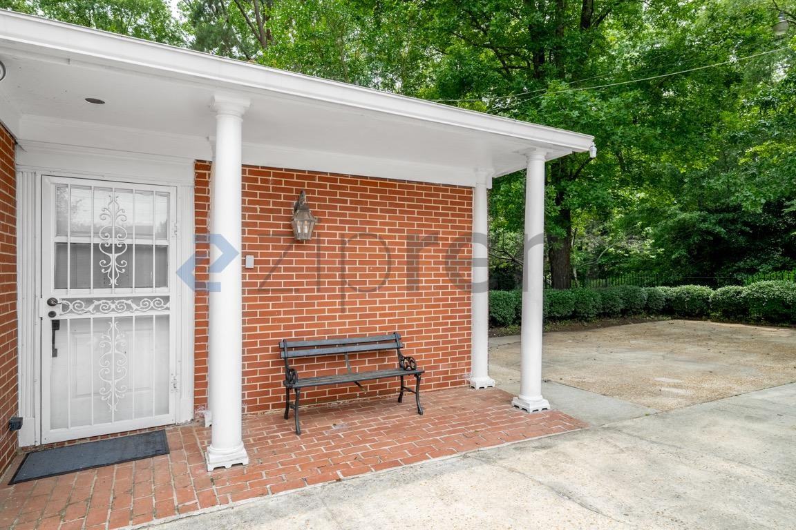 615 Pinecrest Dr - Photo 4 of 21