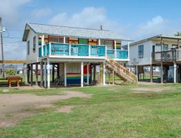 featured image of 210 Surf Dr