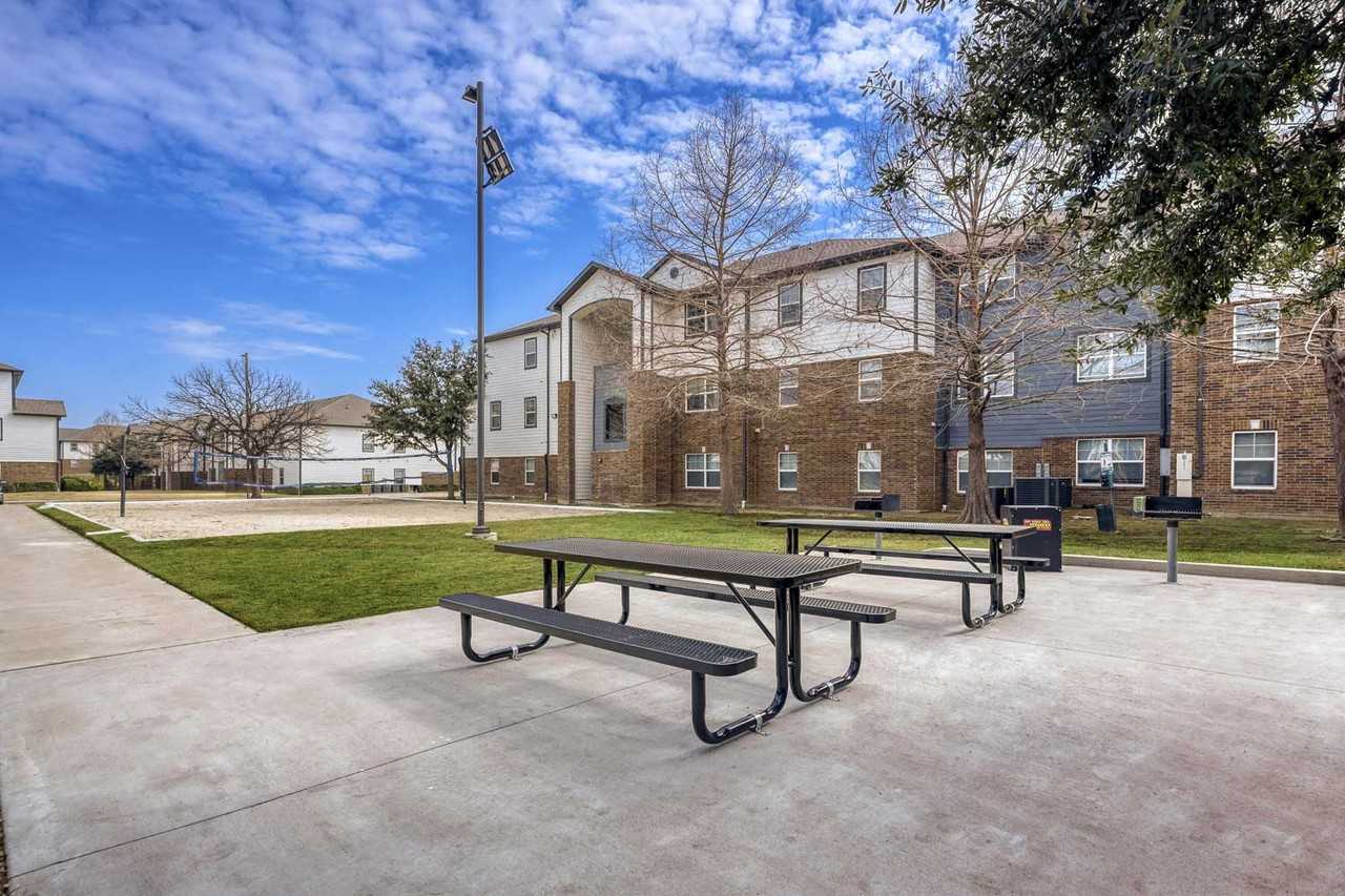 Worthington Point Apartments - Photo 3 of 50