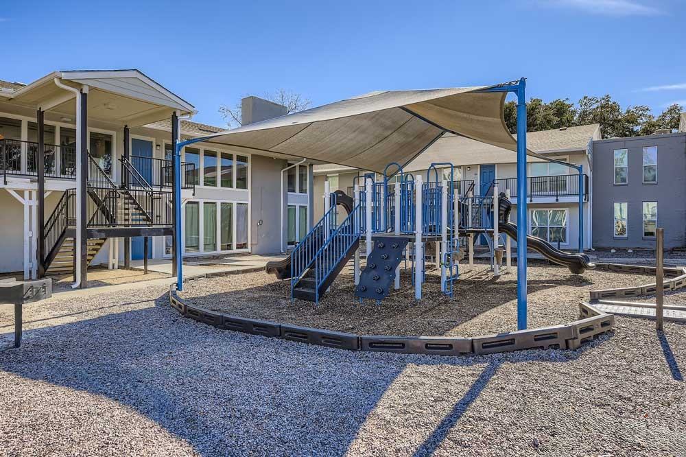 The Paddock on Park Row - Photo 5 of 50