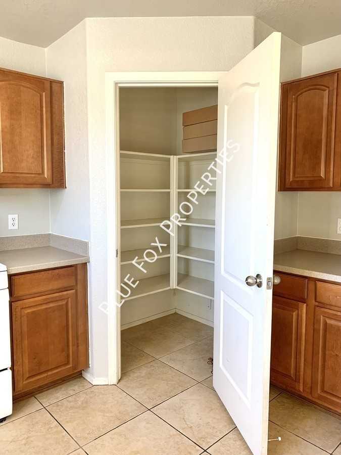 475 W Calle La Bolita - Photo 3 of 29
