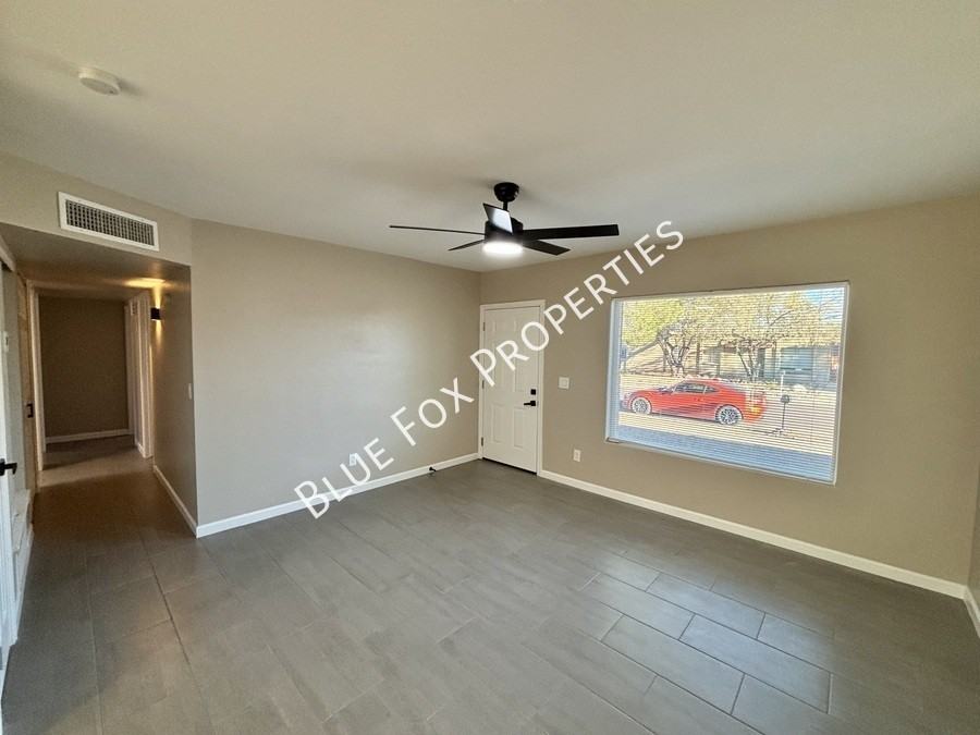 2480 S Rose Peak Dr - Photo 3 of 24