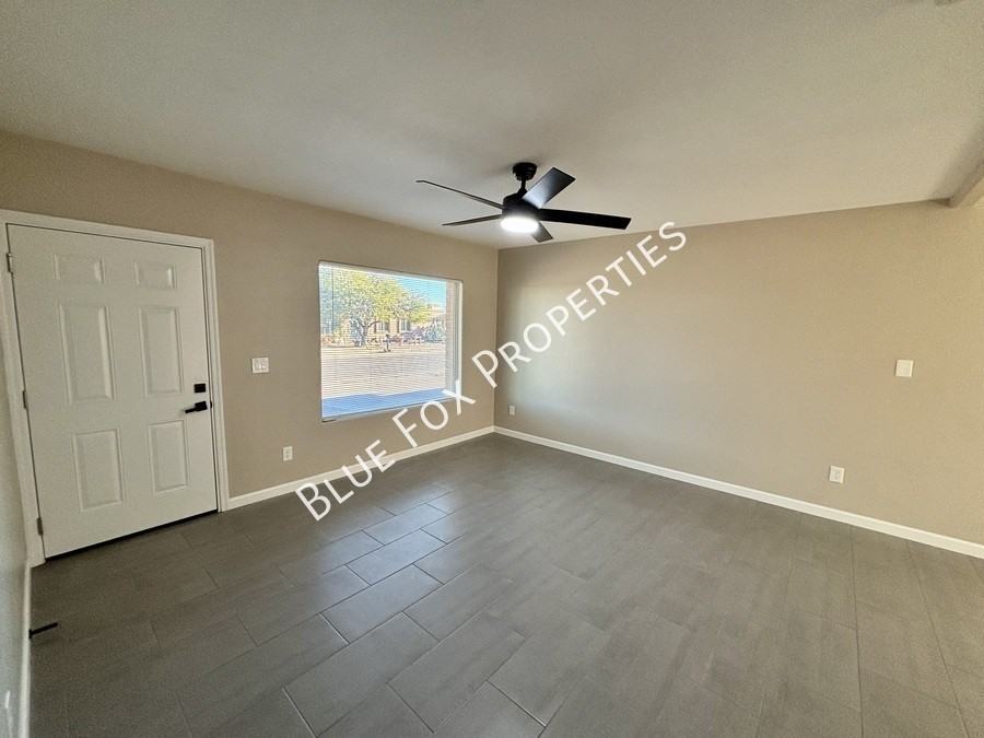 2480 S Rose Peak Dr - Photo 4 of 24