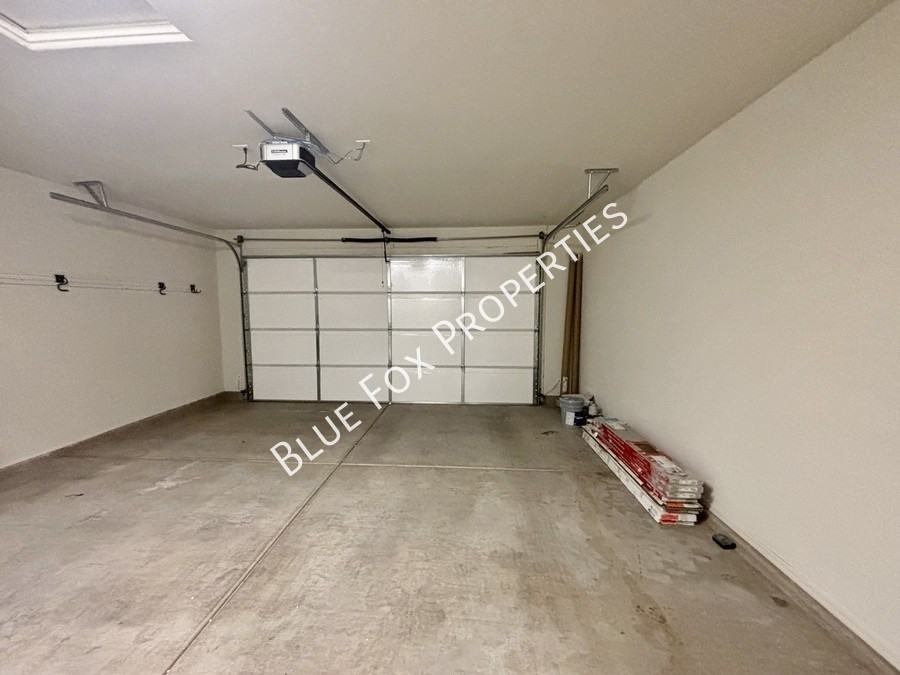 8454 N Lone Ranger Rd - Photo 2 of 28