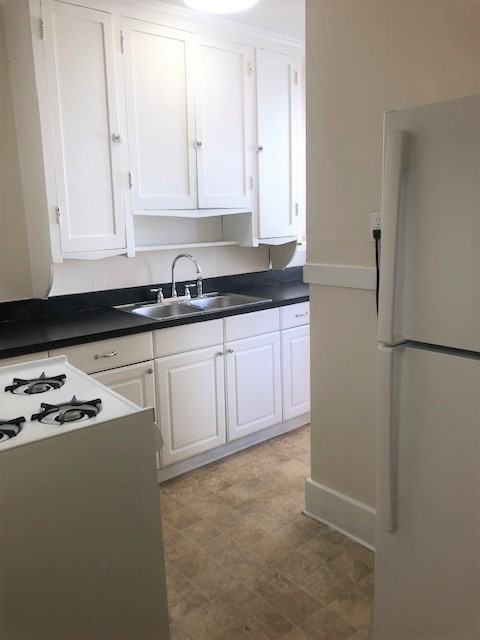 1030 N Pearl St #5 - Photo 5 of 6