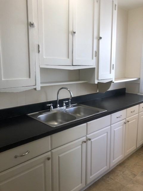 1030 N Pearl St #5 - Photo 6 of 6