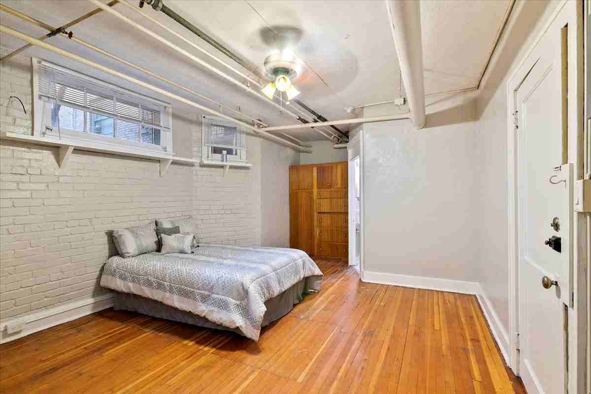 1540 N Logan St #3 - Photo 4 of 15