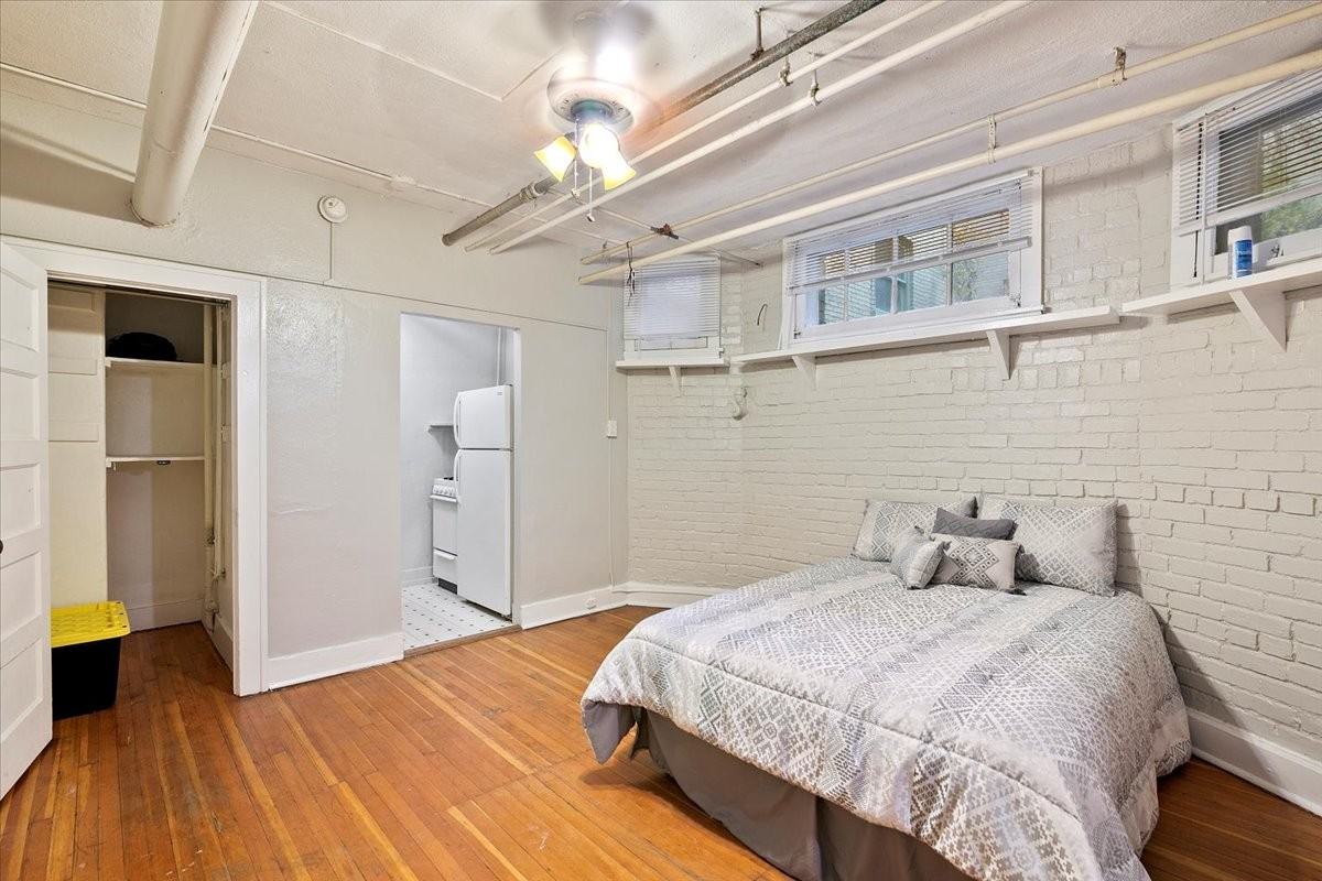 1540 N Logan St #3 - Photo 6 of 15