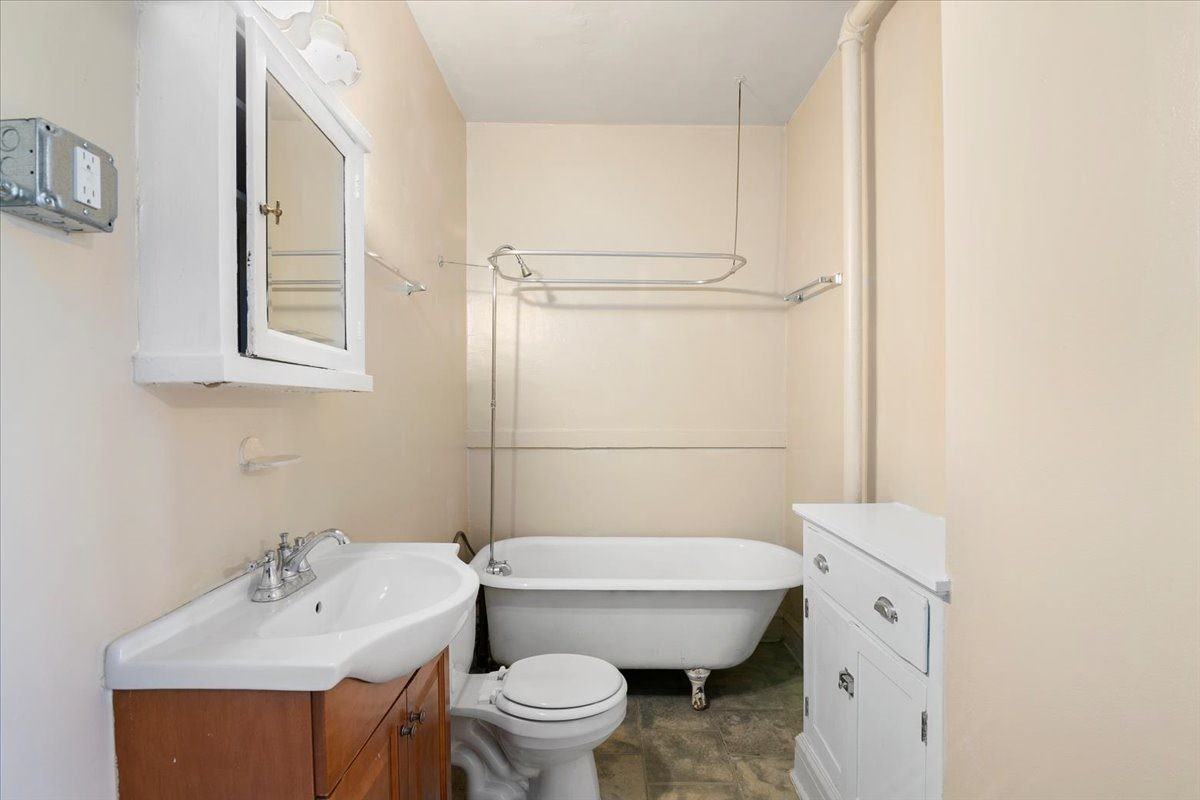 3279 Grove St #32 - Photo 5 of 19