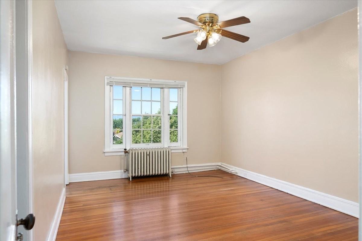 3279 Grove St #12 - Photo 6 of 15