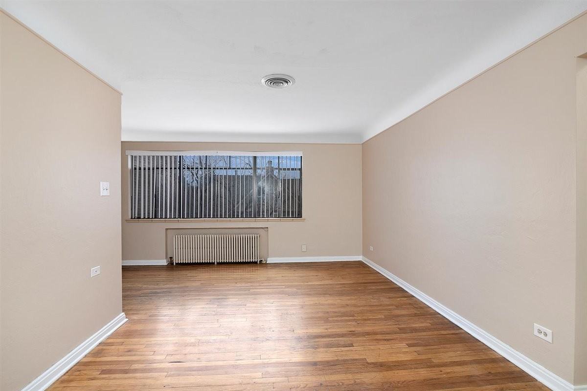 833 E 14th Ave #105 - Photo 5 of 15