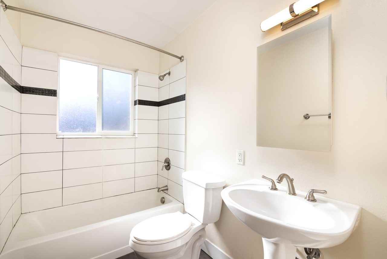 910 N Washington St #104 - Photo 6 of 6