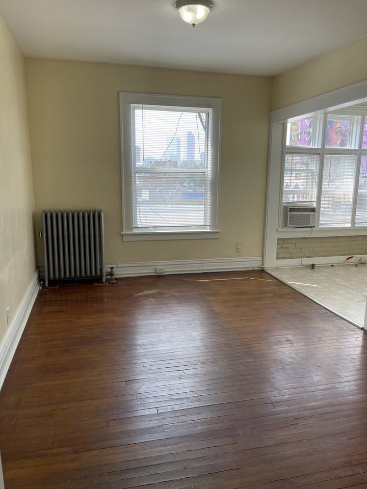 1469 N Williams St #17 - Photo 2 of 7