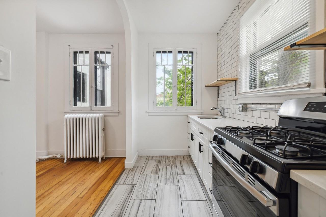 2545 Champa St #5 - Photo 6 of 31