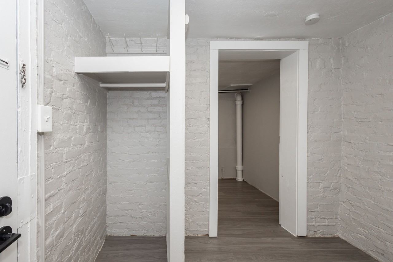 1115 N Logan St #B2 - Photo 2 of 40