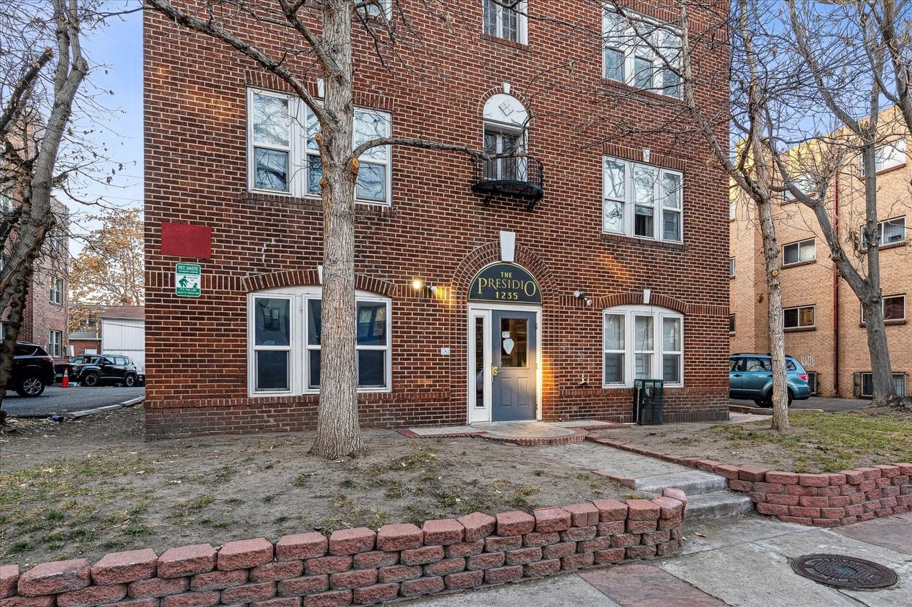 1235 N Washington St #14 - Photo 3 of 11