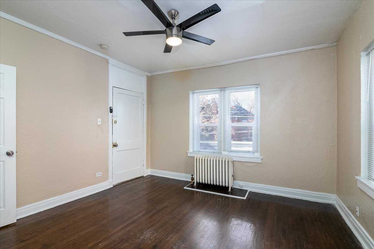 1235 N Washington St #14 - Photo 7 of 11