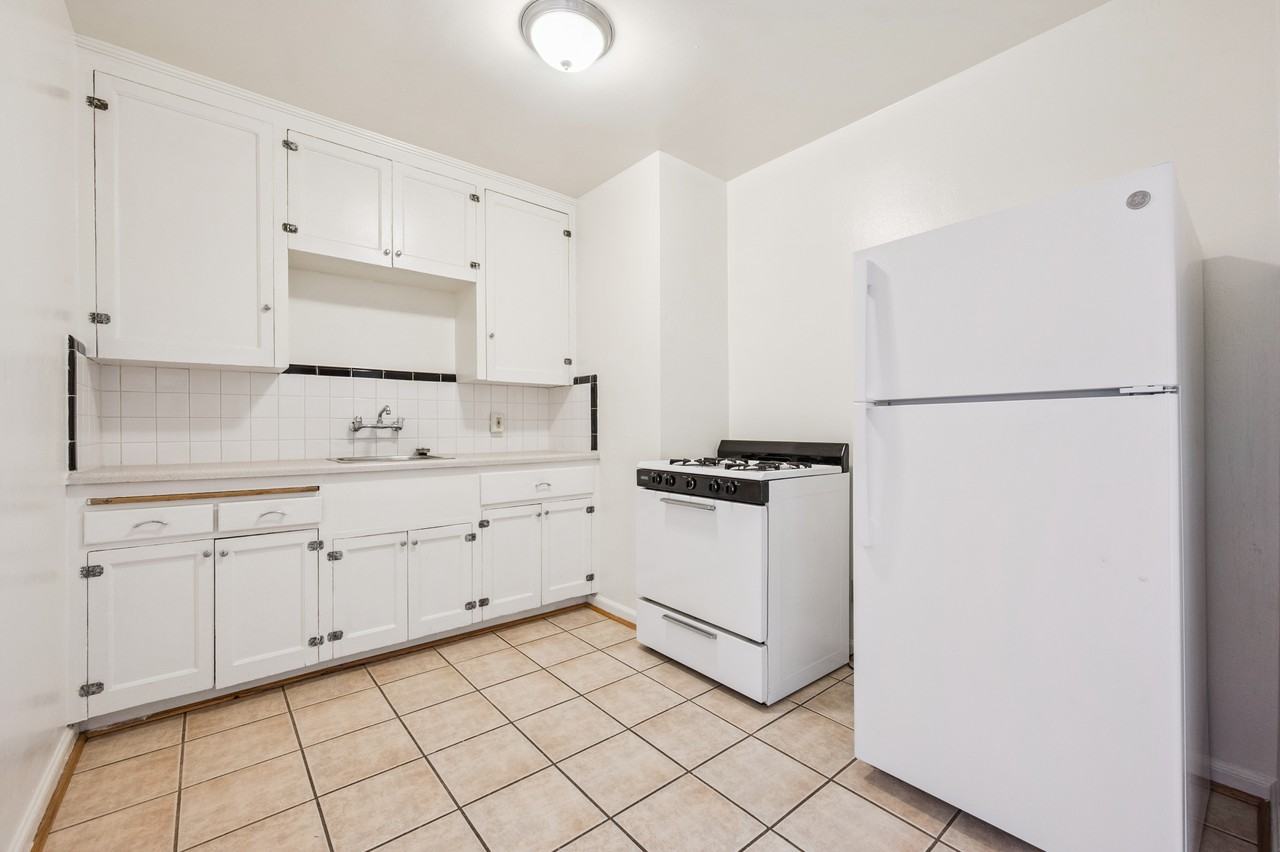 1165 N Grant St #207 - Photo 4 of 20