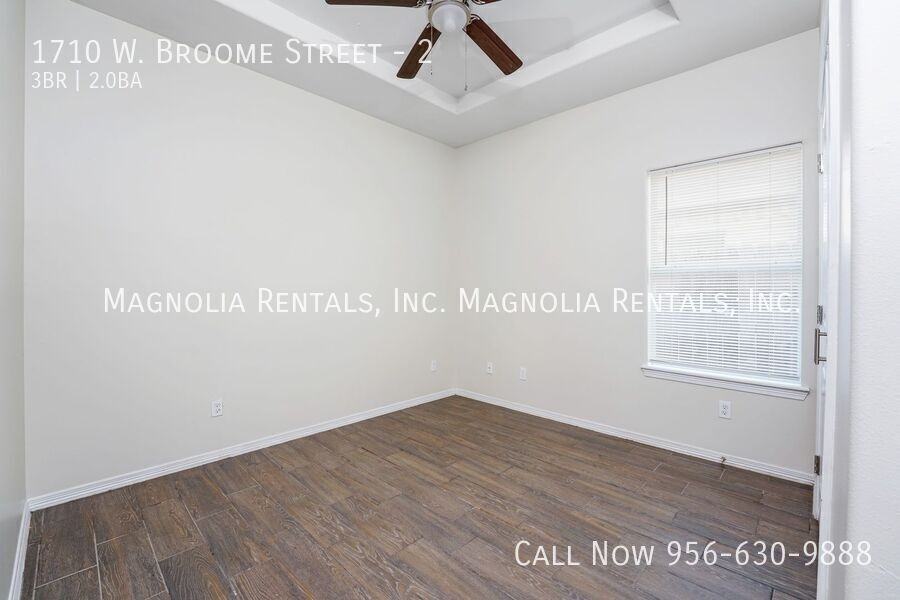 1710 W Broome St #2 - Photo 7 of 13