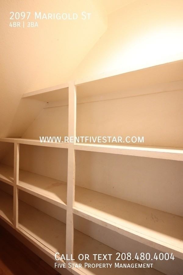 2097 Marigold St - Photo 7 of 40