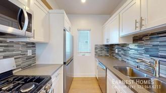 146 1/2 Rosemont Ave - Photo 1 of 1