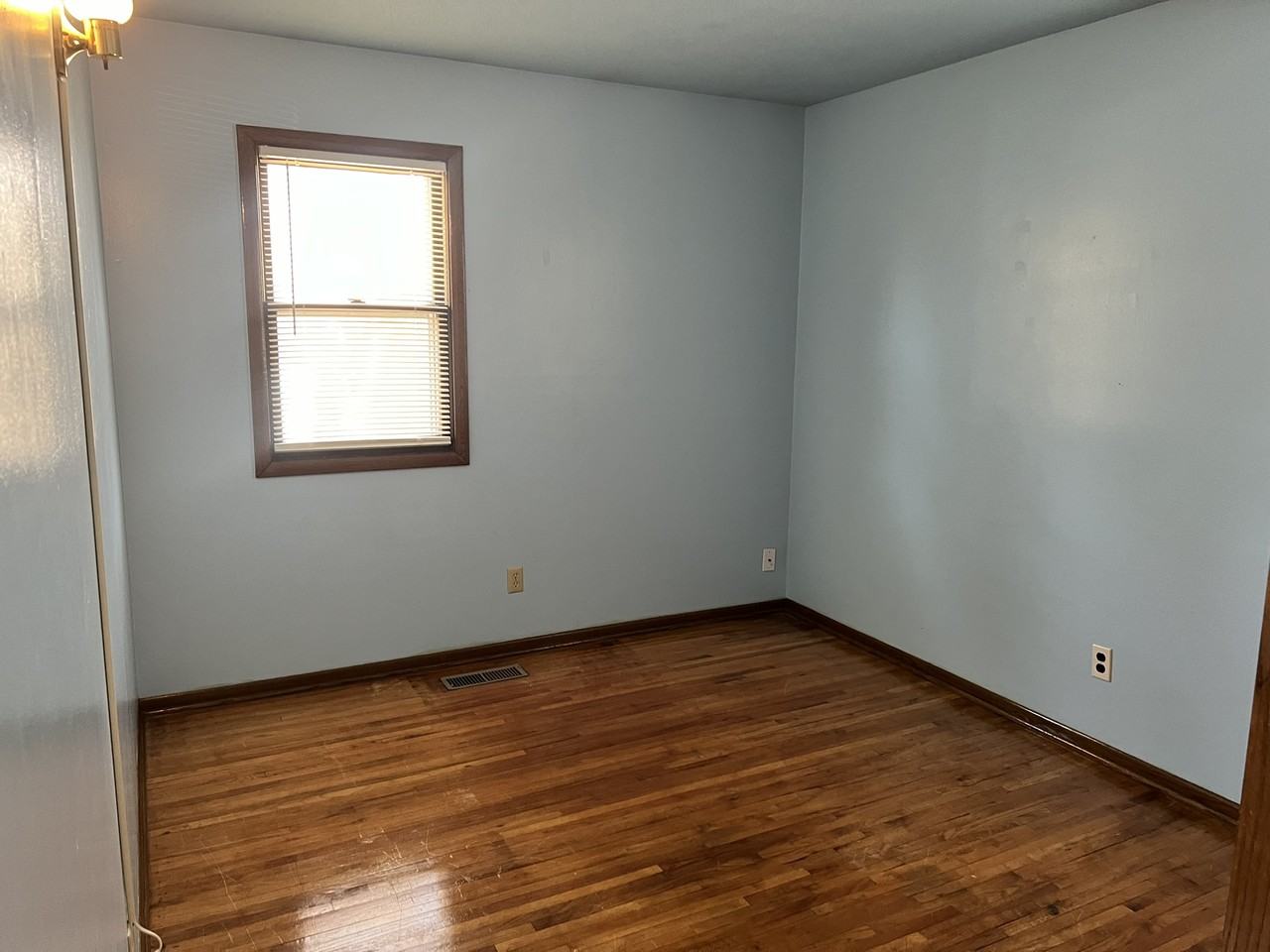 7225 168th St W - Photo 7 of 14