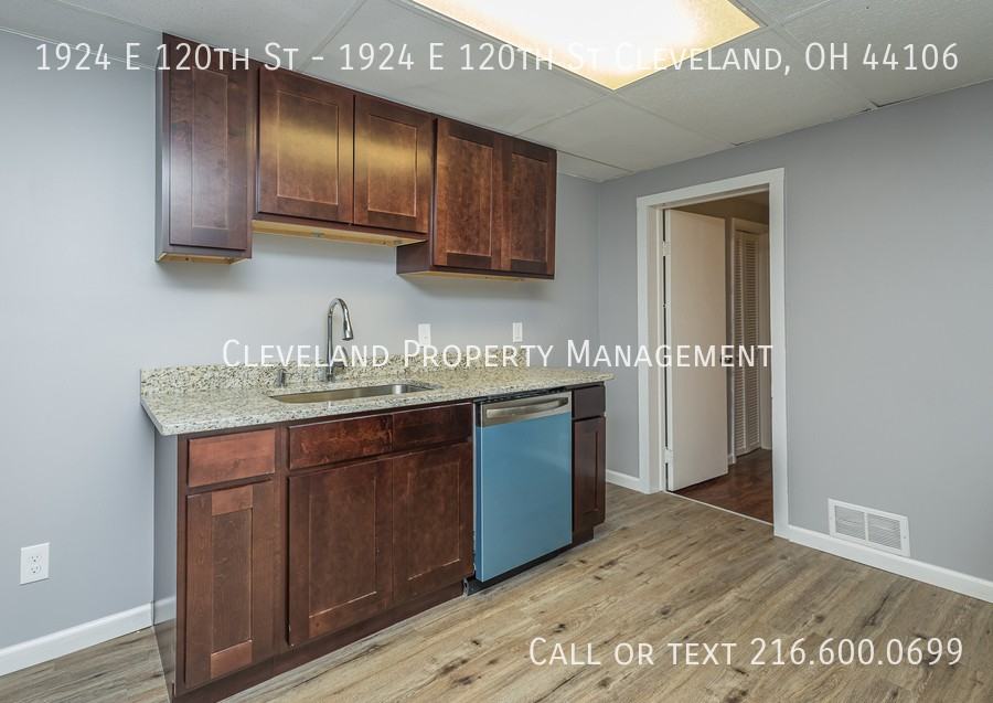 1924 E 120th St - Photo 7 of 19