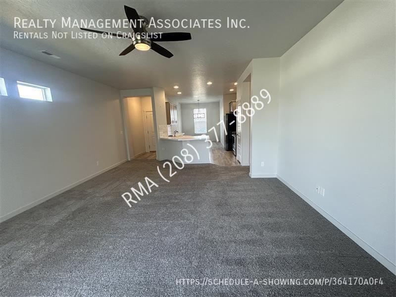 6593 S Donaway Ave - Photo 2 of 17