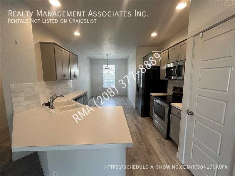 6593 S Donaway Ave - Photo 5 of 17