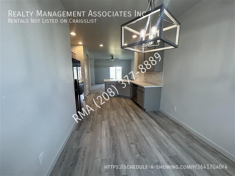 6593 S Donaway Ave - Photo 6 of 17