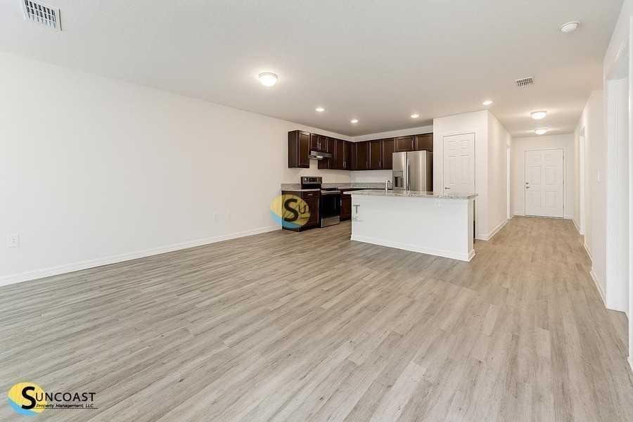 17 Uniberry Pl #B - Photo 2 of 31