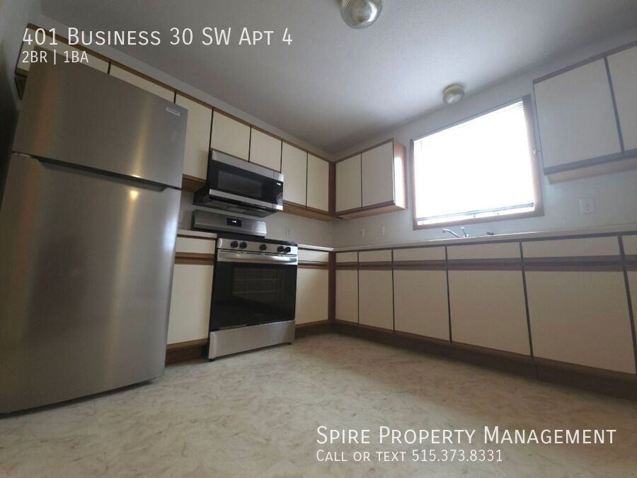 401 Business 30 Sw Apt 4 - Photo 3 of 8