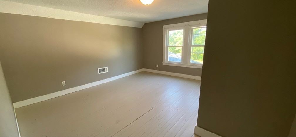 2463 Kentucky St - Photo 7 of 12